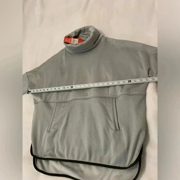 The North Face Women's Canyon Flats Fleece Poncho High Rise Gray Size S/M NWT - Picture 12 of 12